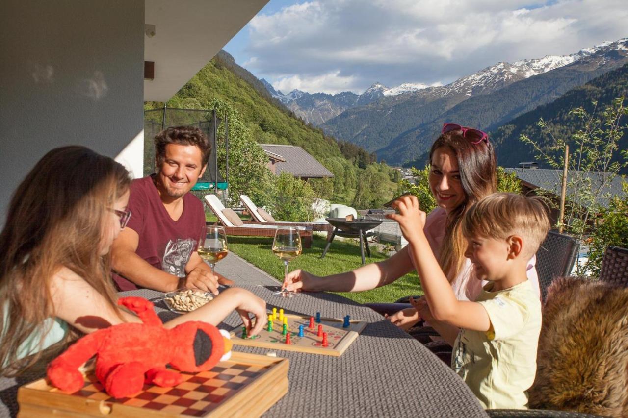 Alpenzauber Apartment Montafon Sankt Gallenkirch Exterior photo